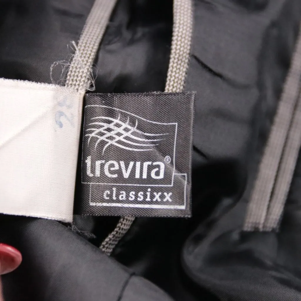костюм Trevira
